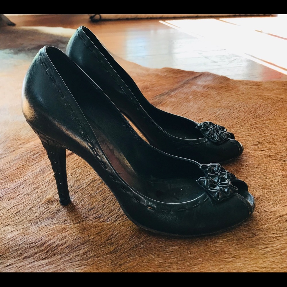 Bottega Venetta BLACK LEATHER  & the heal is hand WOVEN BROWN LEATHER